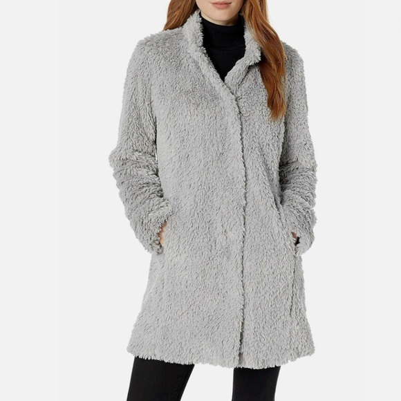 Kenneth Cole Shaggy Soft Faux Fur Snap Button Snuggly Coat Jacket Silver XL - Picture 1 of 9